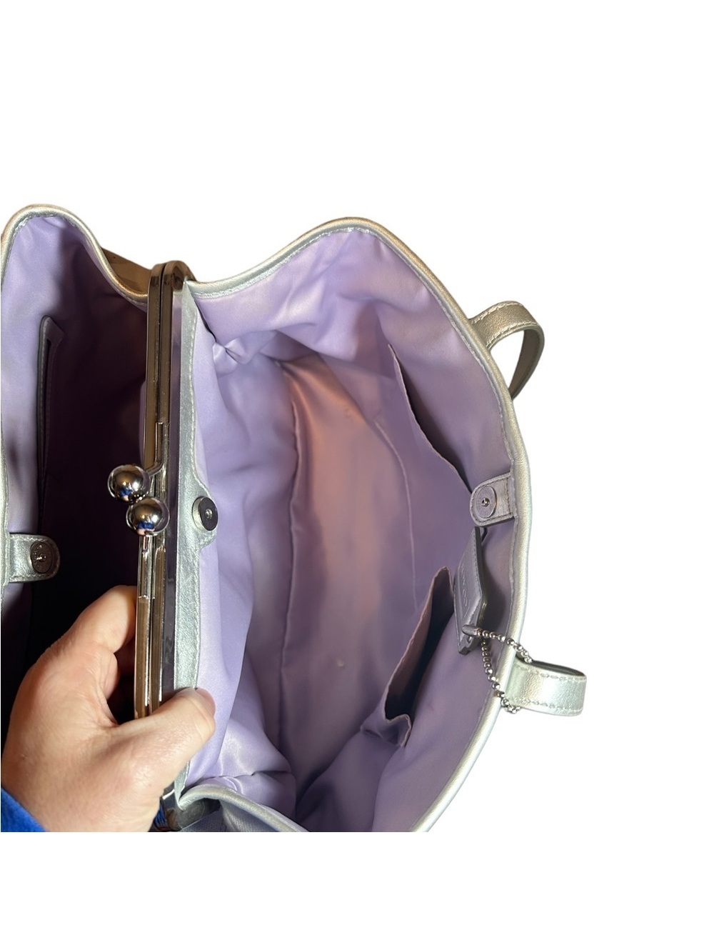 Coach Kisslock large bag silver/gray purple interior - Picture 9 of 9
